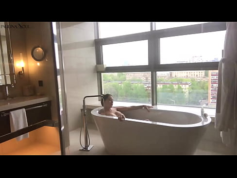 ❤️ Pitikek mezin Bi dilgermî pizika xwe di serşokê de dihejîne ☑ Super porno li ku.special-grasser.ru ❌❤
